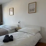 90 M2 With Balcony & Free Parking Gerasdorf bei Wien