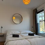 90 M2 With Balcony & Free Parking * Gerasdorf bei Wien