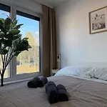 90 M2 With Balcony & Free Parking *