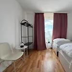 Apartment 90 M2 With Balcony & Free Parking