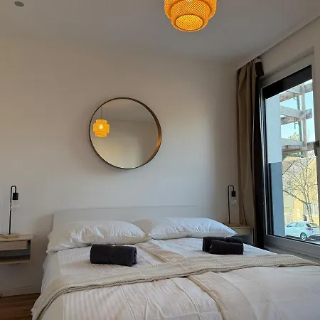 100 M2 With Balcony & Free Parking * Gerasdorf bei Wien