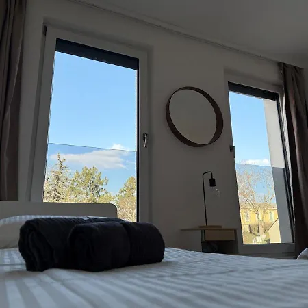90 M2 With Balcony & Free Parking *