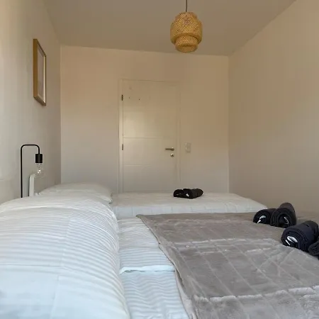 Appartamento 90 M2 With Balcony & Free Parking