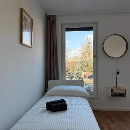 90 M2 With Balcony & Free Parking Appartamento Gerasdorf bei Wien
