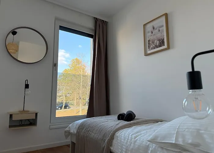 100 M2 With Balcony & Free Parking Gerasdorf bei Wien