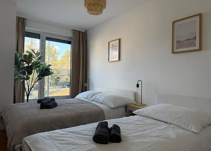 100 M2 With Balcony & Free Parking * Gerasdorf bei Wien