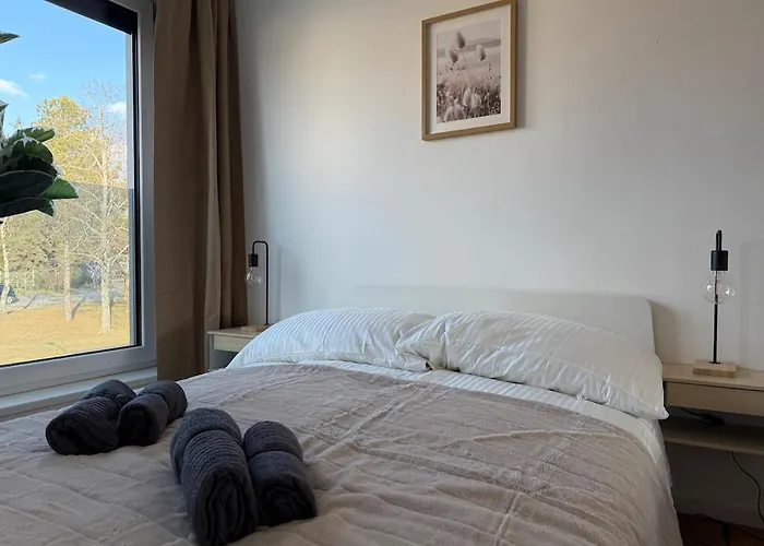 100 M2 With Balcony & Free Parking * Gerasdorf bei Wien