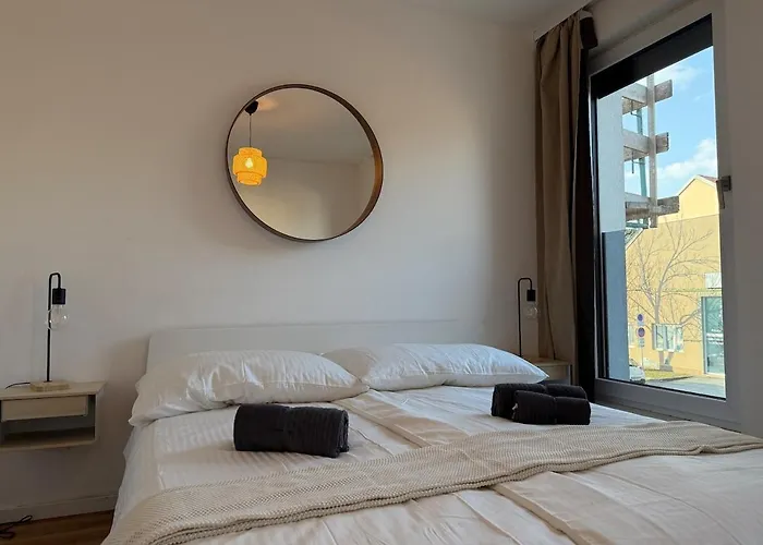 100 M2 With Balcony & Free Parking Lejlighed Gerasdorf bei Wien