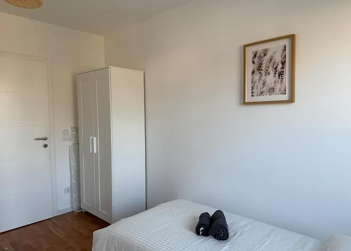 Lejlighed 100 M2 With Balcony & Free Parking Gerasdorf bei Wien