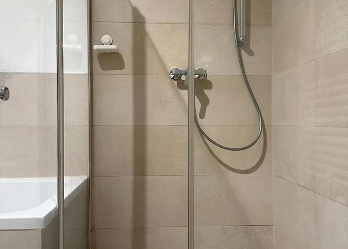 100 M2 With Balcony & Free Parking * Gerasdorf bei Wien