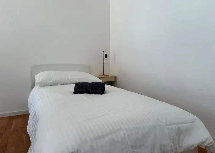 100 M2 With Balcony & Free Parking Lejlighed Gerasdorf bei Wien