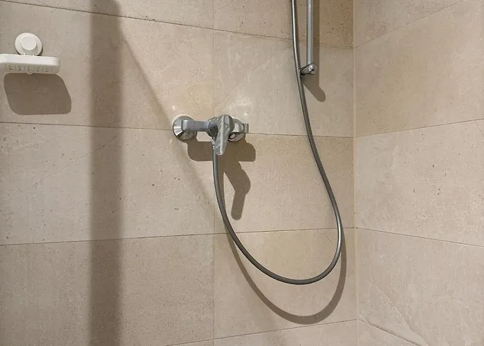 Lejlighed 100 M2 With Balcony & Free Parking